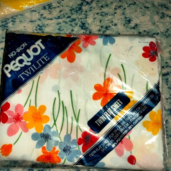 Twin Flat sheet vintage New in package Pequot Poppins print htf - Picture 1 of 3